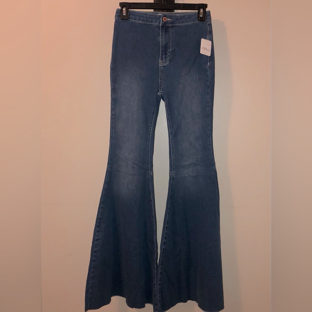 NWT Free People”Wee the Free”Just Float On Flare Jeans,Size-25,Jericho Blue